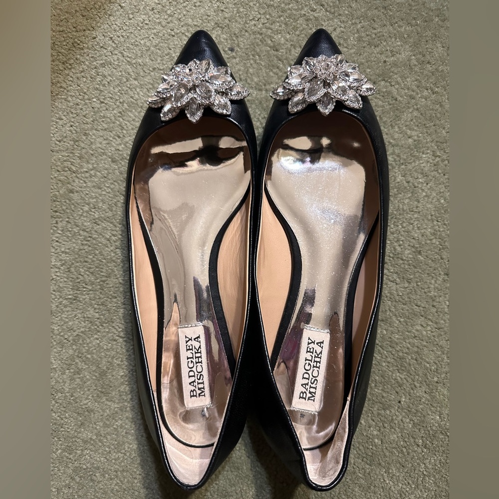 Badgley Mischka Women's Black Leather Jeweled Ballet Flat, Size 7.5